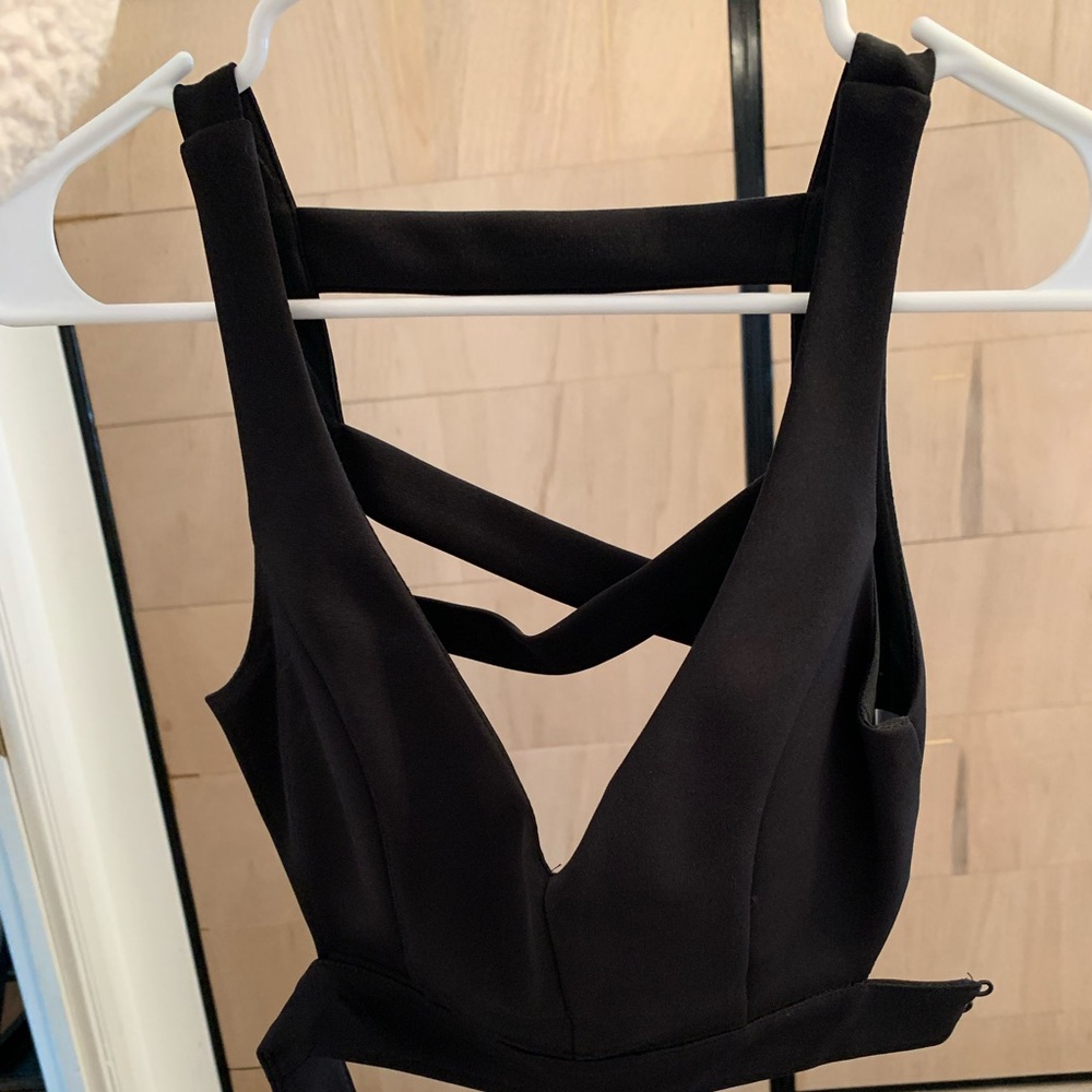 Black crop top